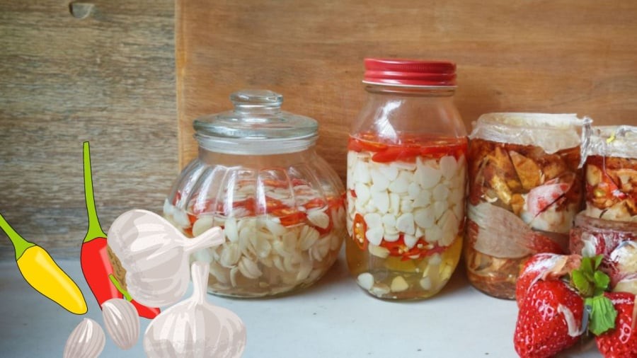 Tỏi ngâm trắng giòn ngon