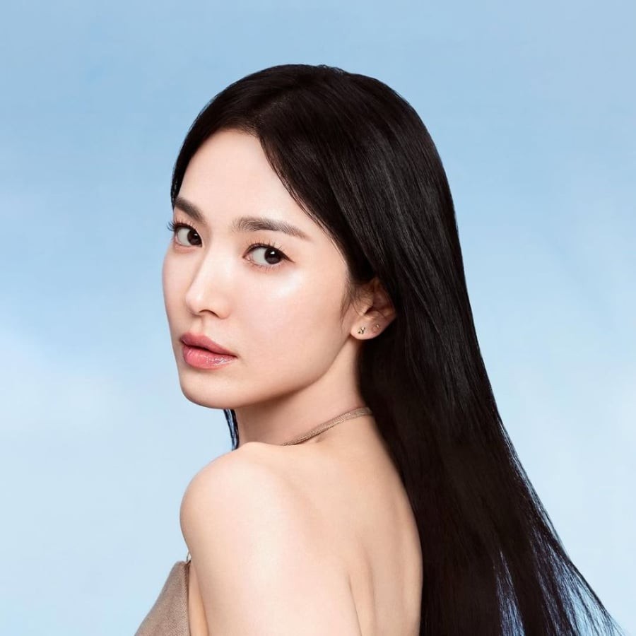 Với Song Hye Kyo, làn da khỏe mạnh luôn là nền tảng quan trọng nhất của sắc đẹp.