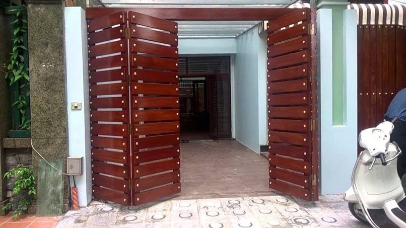 Cửa chính tránh đối diện cổng nhà người khác

