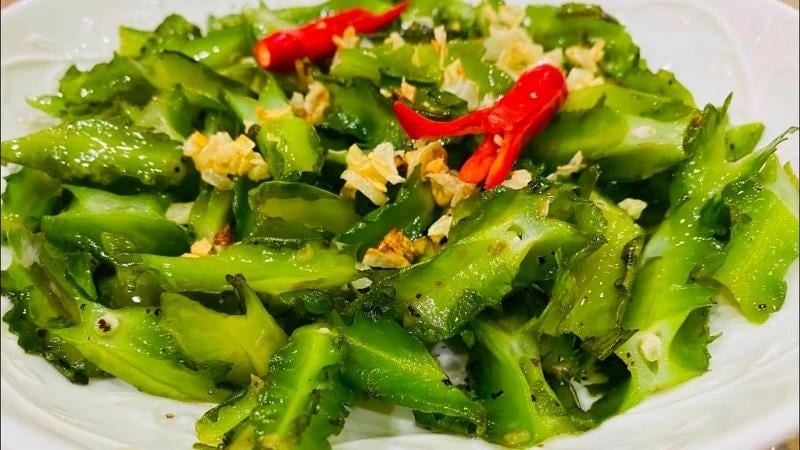 Đậu rồng chứa nhiều dưỡng chất như canxi, magie và phốt pho, tất cả đều cần thiết cho sự phát triển và duy trì độ chắc khỏe của xương và răng