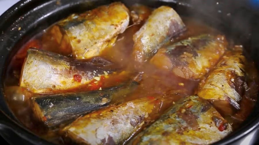 Thành phẩm cá nục kho tiêu đậm vị