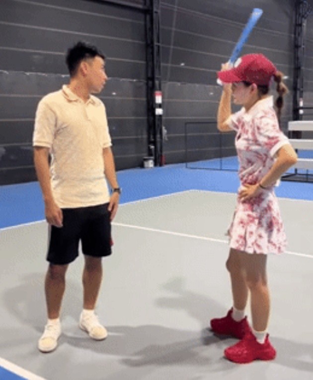 Cả hai tình cảm trên sân pickleball