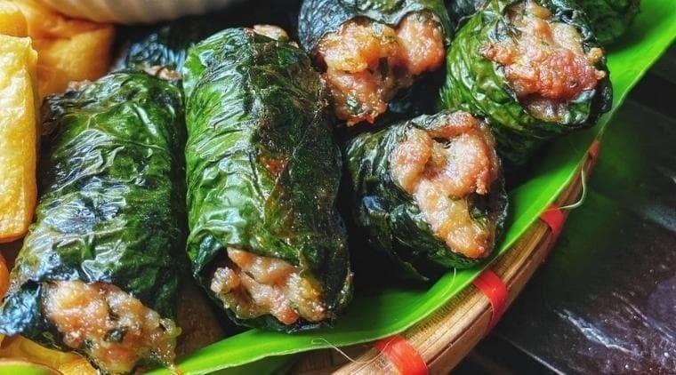 Có thể cho thêm mộc nhĩ hoặc nấm hương băm nhỏ nếu muốn nhân chả có độ giòn thơm hơn.