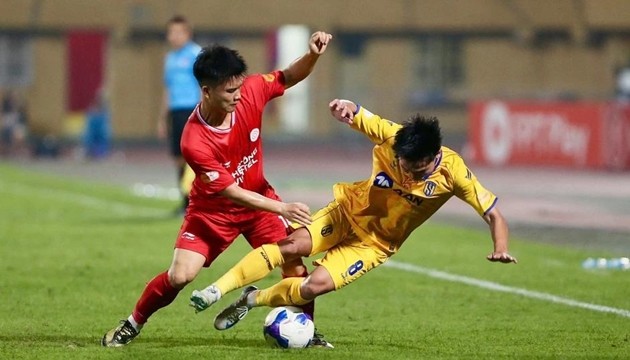 Viettel bị làm khó khi mượn sân Hàng Đẫy.