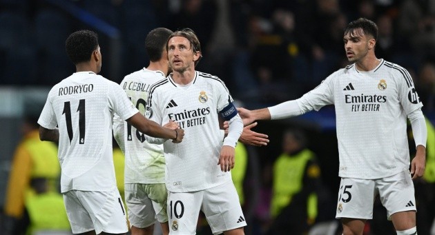Real cần phục hận Barca khi thua liên tiếp mùa này.