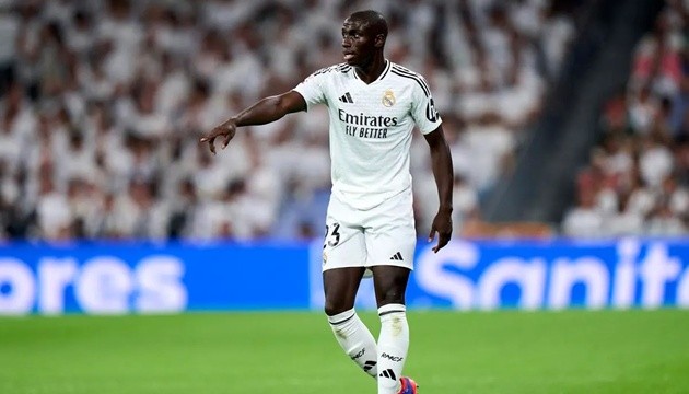 Ferland Mendy tiếp tục khiến ban huấn luyện Real Madrid lo ngại.