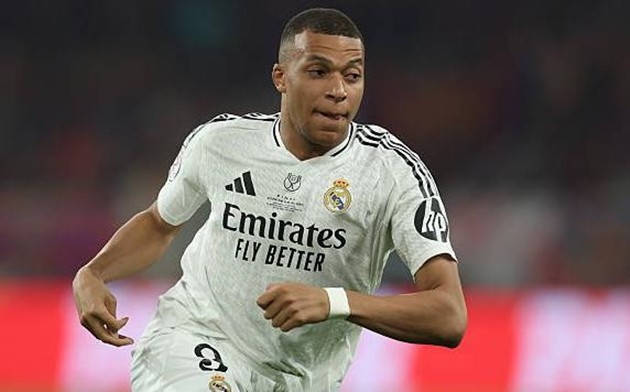 Kylian Mbappe chơi nỗ lực trong trận chung kết Copa del Rey.