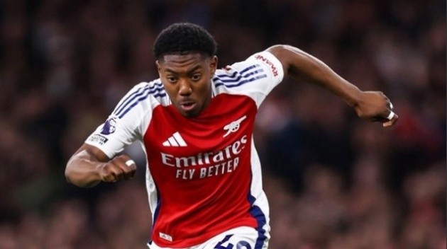 Myles Lewis-Skelly trong màu áo Arsenal.