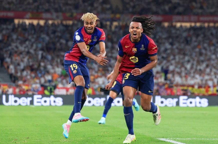 Các ngôi sao Barcelona vừa trải qua 120 phút chiến đấu cật lực với Real Madrid trong trận chung kết Copa Del Rey.