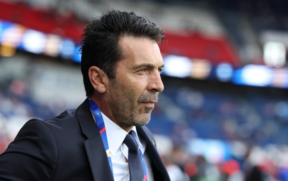 Thủ thành huyền thoại, Gianluigi Buffon tin rằng Inter Milan có thể tạo nên bất ngờ trước Barcelona.