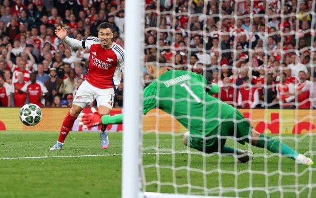 Donnarumma khiến Martinelli thất vọng.