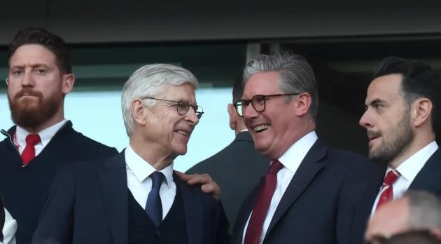 Arsene Wenger dự khán trận Arsenal - PSG.