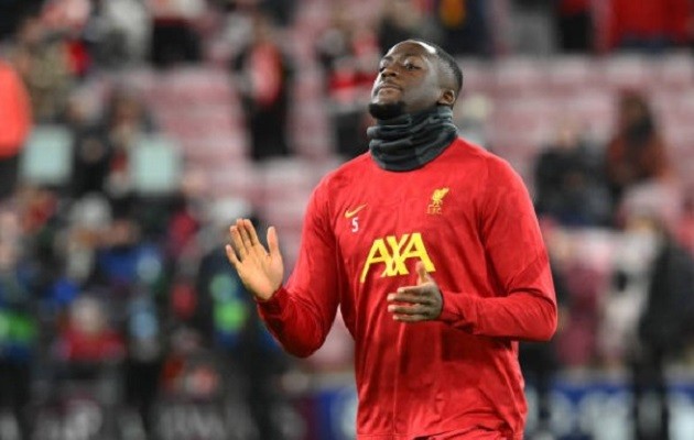 Konate chỉ còn hơn một năm hợp đồng với Liverpool.