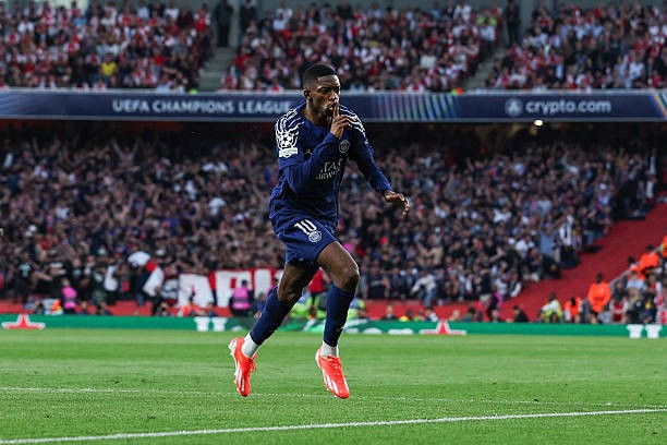 Dembele tiếp tục bùng nổ.