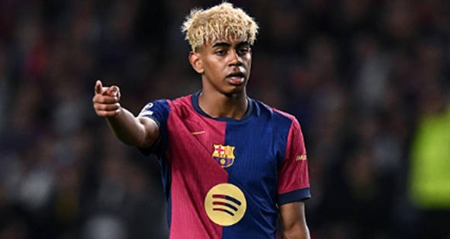 Yamal tỏa sáng tại Barcelona.