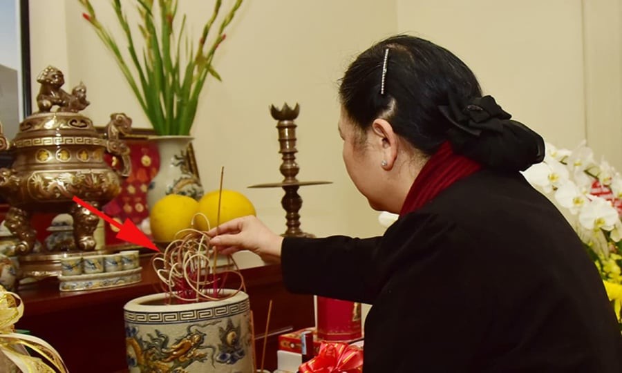 Thắp hương không ước 2 nguyện đó là ước nguyện vô lý và ước nguyện hại người