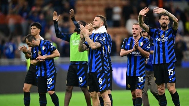 Inter Milan giữ vững ngôi đầu nhờ chiến thắng tối thiểu.