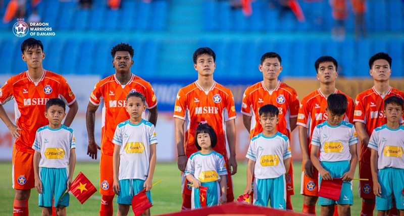 Người hâm mộ Đà Nẵng vẫn bày tỏ niềm tin vào khả năng trụ hạng của đội bóng. Ảnh: CLB Đà Nẵng.