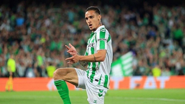 Antony được Atletico săn đón.