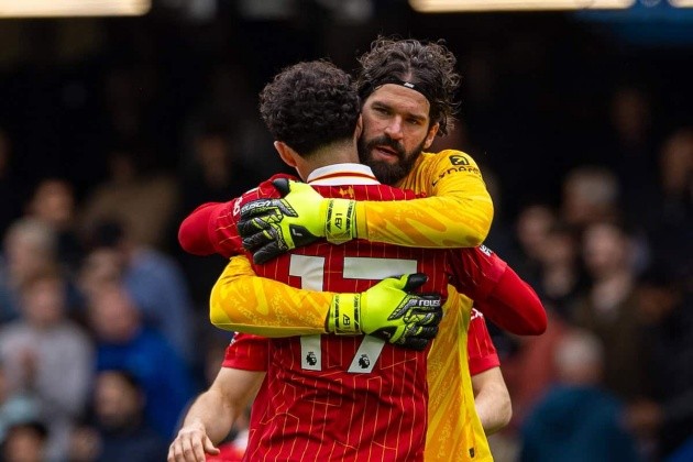 Liverpool thua 1-3 Chelsea.