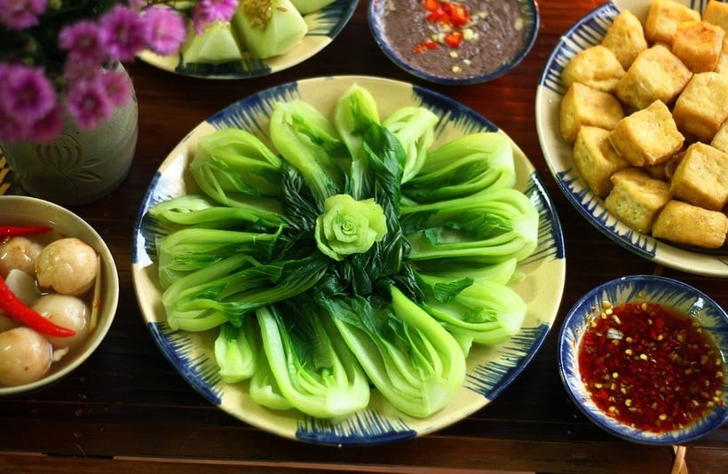 Bạn đã bao giờ luộc rau xong để một lúc là bị đen, ăn không giòn? Hãy thử ngay cách luộc này nhé, bảo đảo không làm các bạn thất vọng.