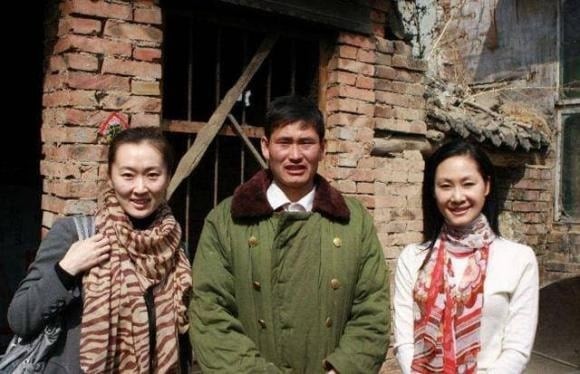 Cờ bạc là một trò chơi đầy rủi ro, đánh thẳng vào tâm lý tham lam và khát vọng làm giàu nhanh chóng của con người.