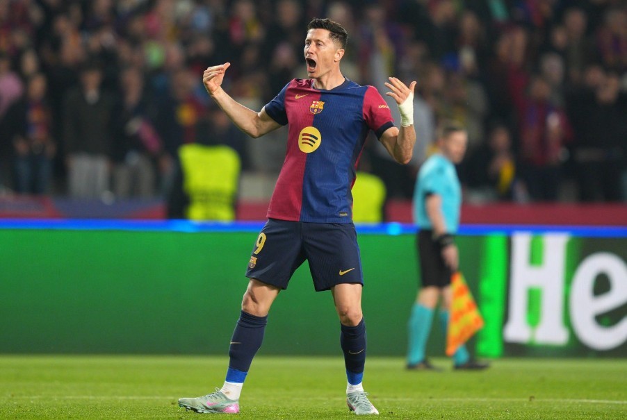 Sự trở lại của Robert Lewandowski là rất quan trọng với hàng công Barca.