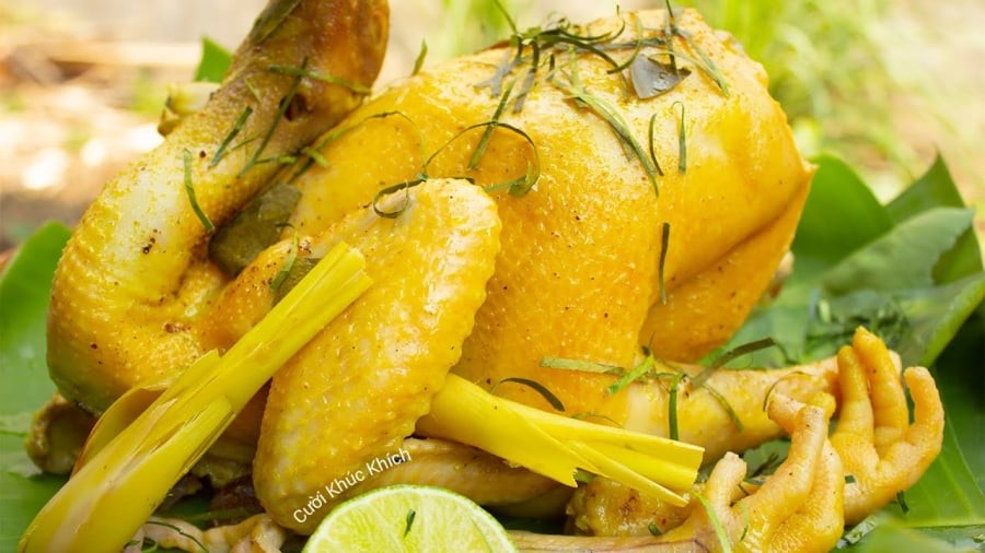 Gà lên màu vàng ươm, ngon mắt