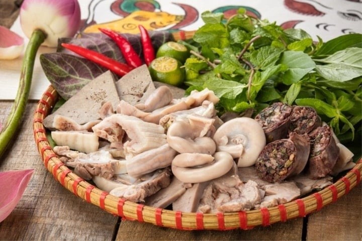 Cách luộc lòng trắng tinh
