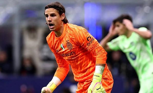 Yann Sommer mang đến một màn trình diễn đỉnh cao.