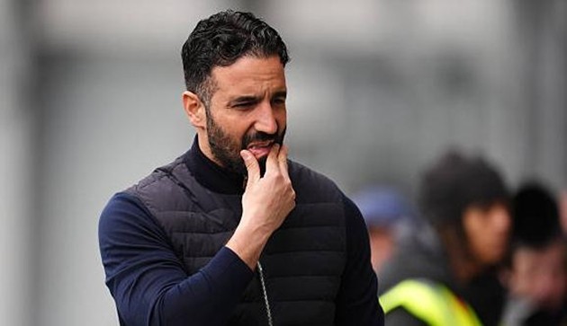 Ruben Amorim đang bắt đầu cuộc cải tổ lớn tại Manchester United.