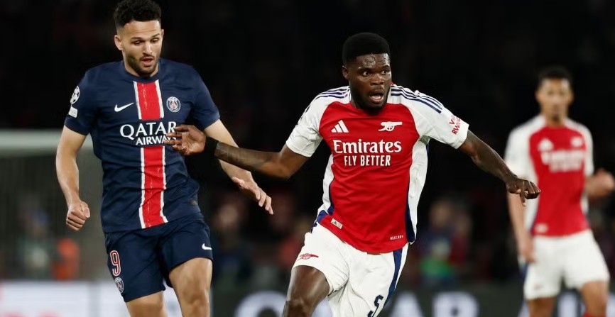 Arsenal có trận đấu thất vọng trước PSG.