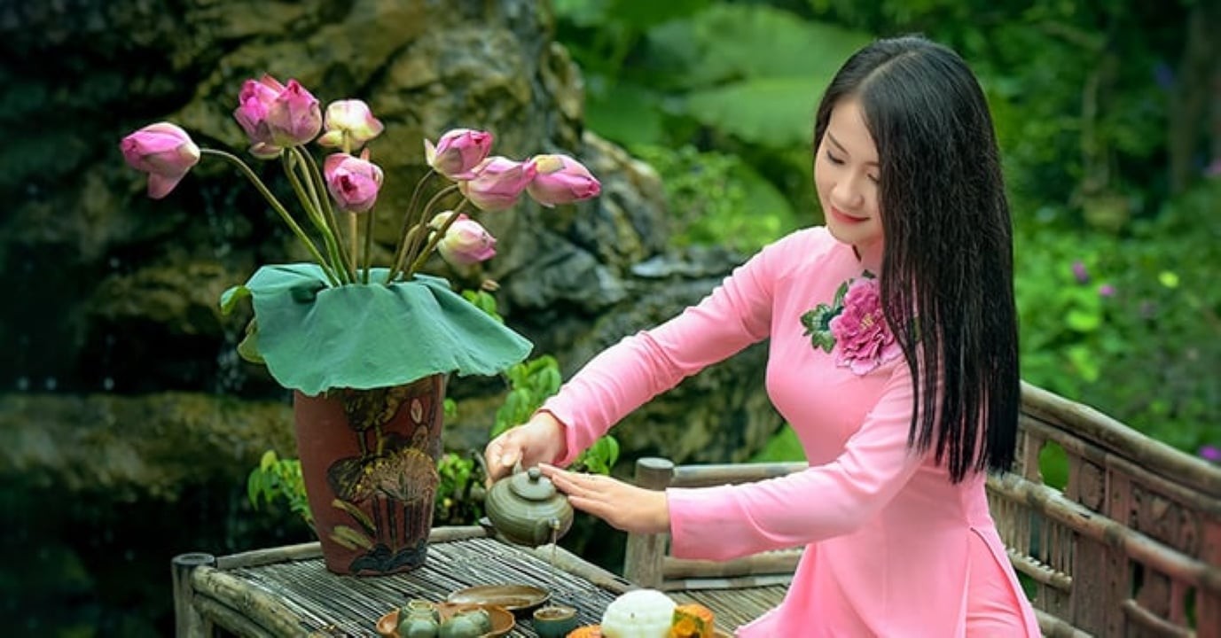 Hãy nhẹ nhàng mỉm cười với người khác, đây thực sự là cách tích đức đơn giản, hiệu quả mà bạn ít khi nghĩ tới đấy. (Ảnh minh họa)