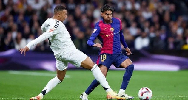 Barcelona được đánh giá cao hơn Real.
