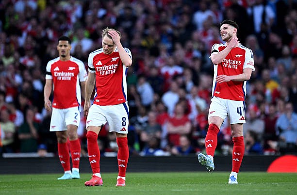 Arsenal lại trắng tay.