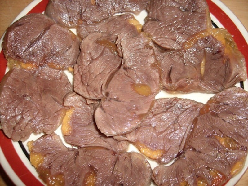 Thịt bò luộc thơm ngon