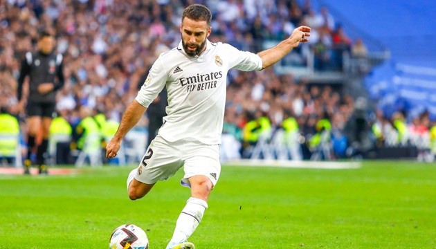 Dani Carvajal cùng Real Madrid đến làm khách tại Blaugrana.