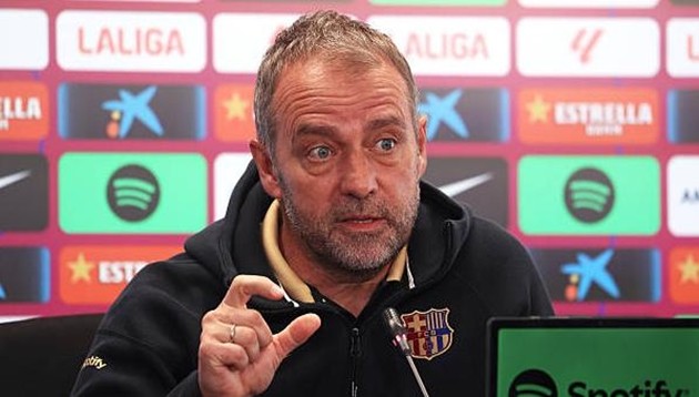 Hansi Flick khẳng định Barcelona sẽ trở lại ở trận đấu với Real Madrid.