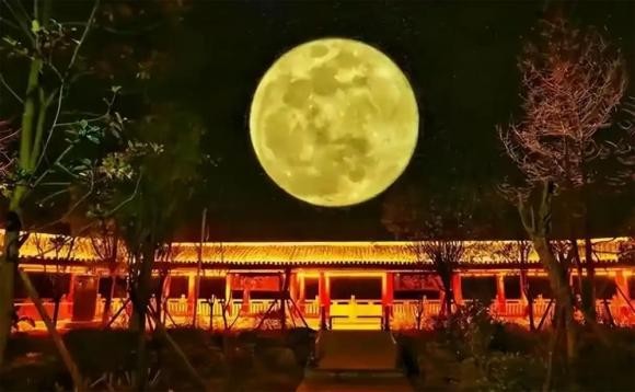 Rằm tháng Tư cũng chính là ngày Phật Đản – ngày Đức Phật Thích Ca Mâu Ni thị hiện ở thế gian