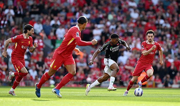 Liverpool không thể đánh bại Arsenal dù có lợi thế lớn.