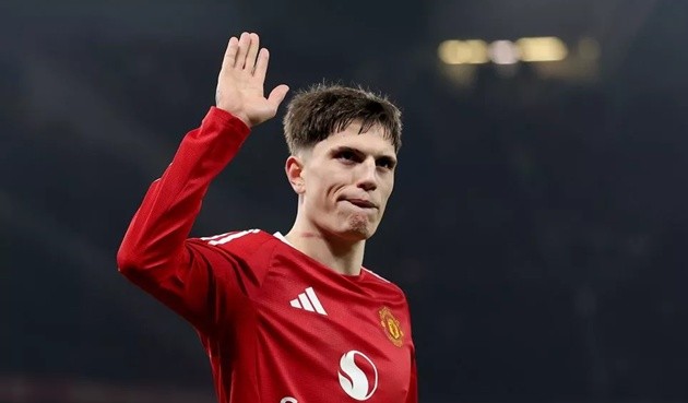 Garnacho gây ra nhiều tranh cãi tại Man Utd