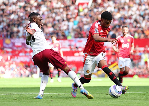 Amad vẫn biết cách tỏa sáng khi Man United kém cỏi.