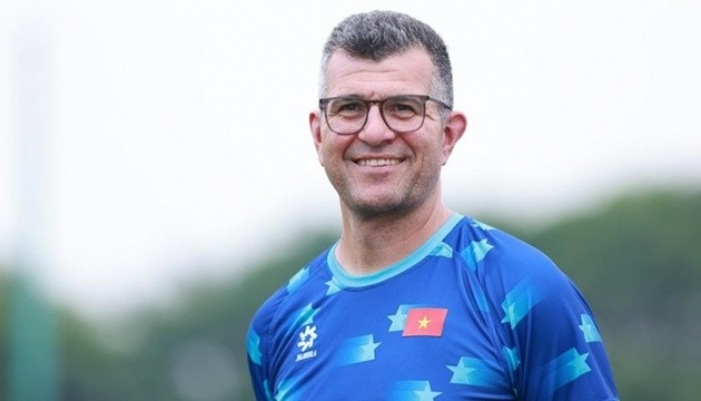 HLV Roland đánh giá cao lứa học trò mới sinh năm 2009.