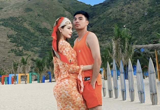 Đức Huy và bạn gái.