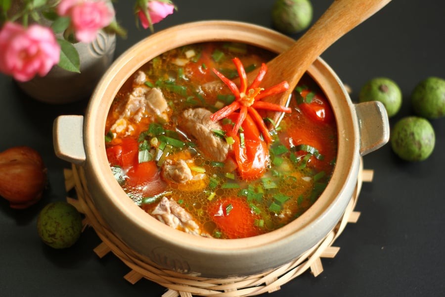 Canh sườn chua ngon