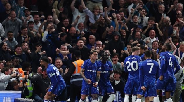Chelsea giành chiến thắng tối quan trọng.