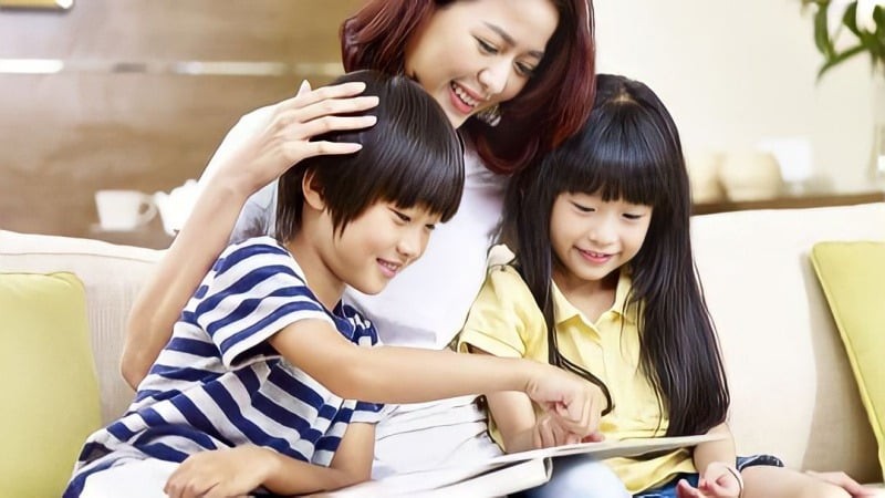 Nếu cha mẹ không muốn con mình trở nên lười biếng, ỷ lại và thiếu kỹ năng tự lập, thì họ phải kiên quyết không làm thay con những việc mà con có thể tự làm.