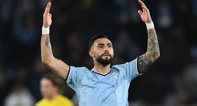 Lazio đang trong cuộc đua top 4.