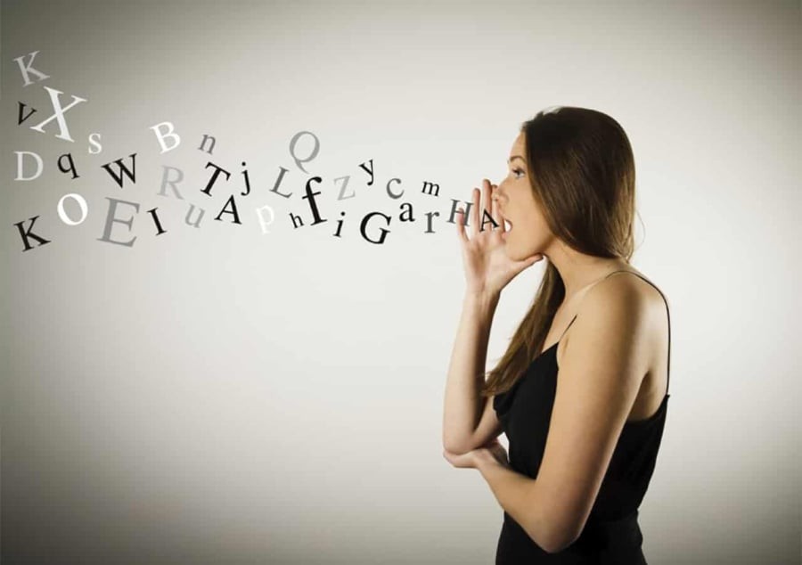Nói xấu người khác – ít nói để tránh khẩu nghiệp