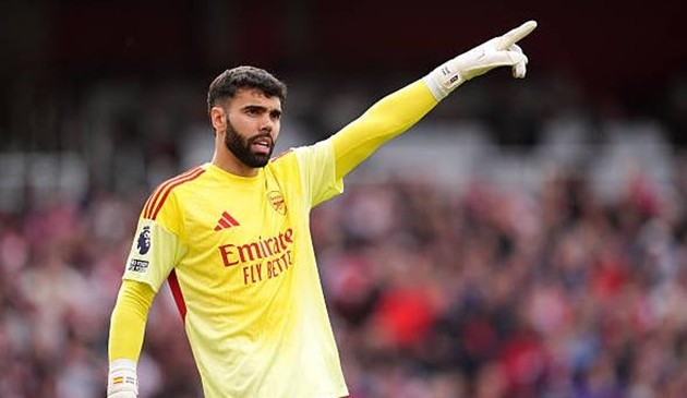 David Raya là người hùng của Arsenal trước Newcastle.